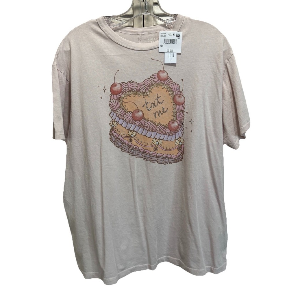 American Eagle Cake Graphic Print Short Sleeve T-Shirt Size L NWT